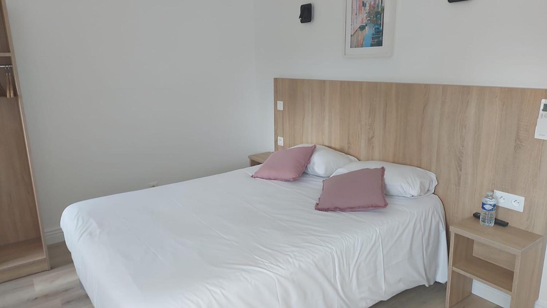 Relais Du Lac Villegusien-le-Lac ภายนอก รูปภาพ