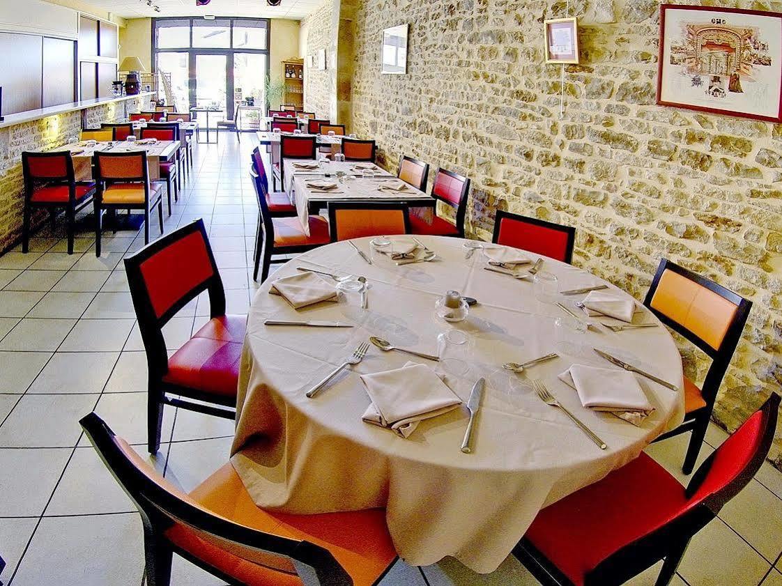 Relais Du Lac Villegusien-le-Lac ภายนอก รูปภาพ
